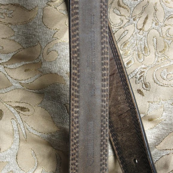 WOLVERINE Full Grain Rugged Leather Triple Needle Stiching Reinforced Belt holes - Picture 4 of 4